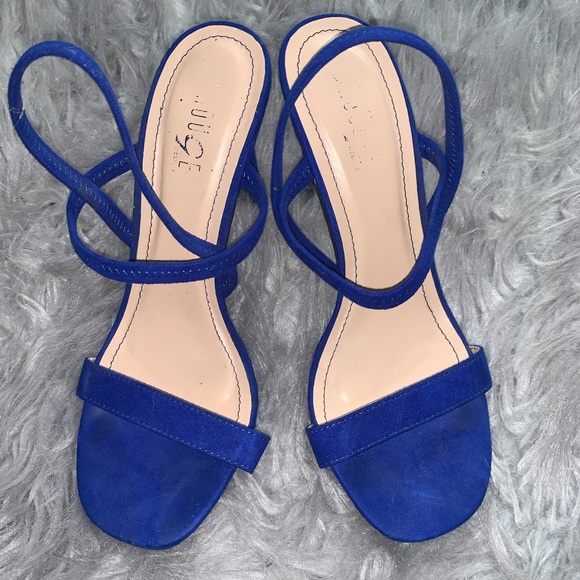 blue heels - Picture 2 of 4